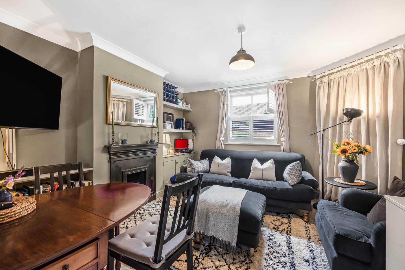 3 bed property in Greys Road, Henley-On-Thames